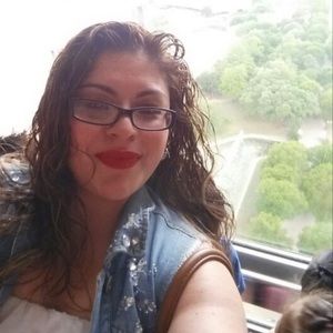 Meet your Posher, Connie